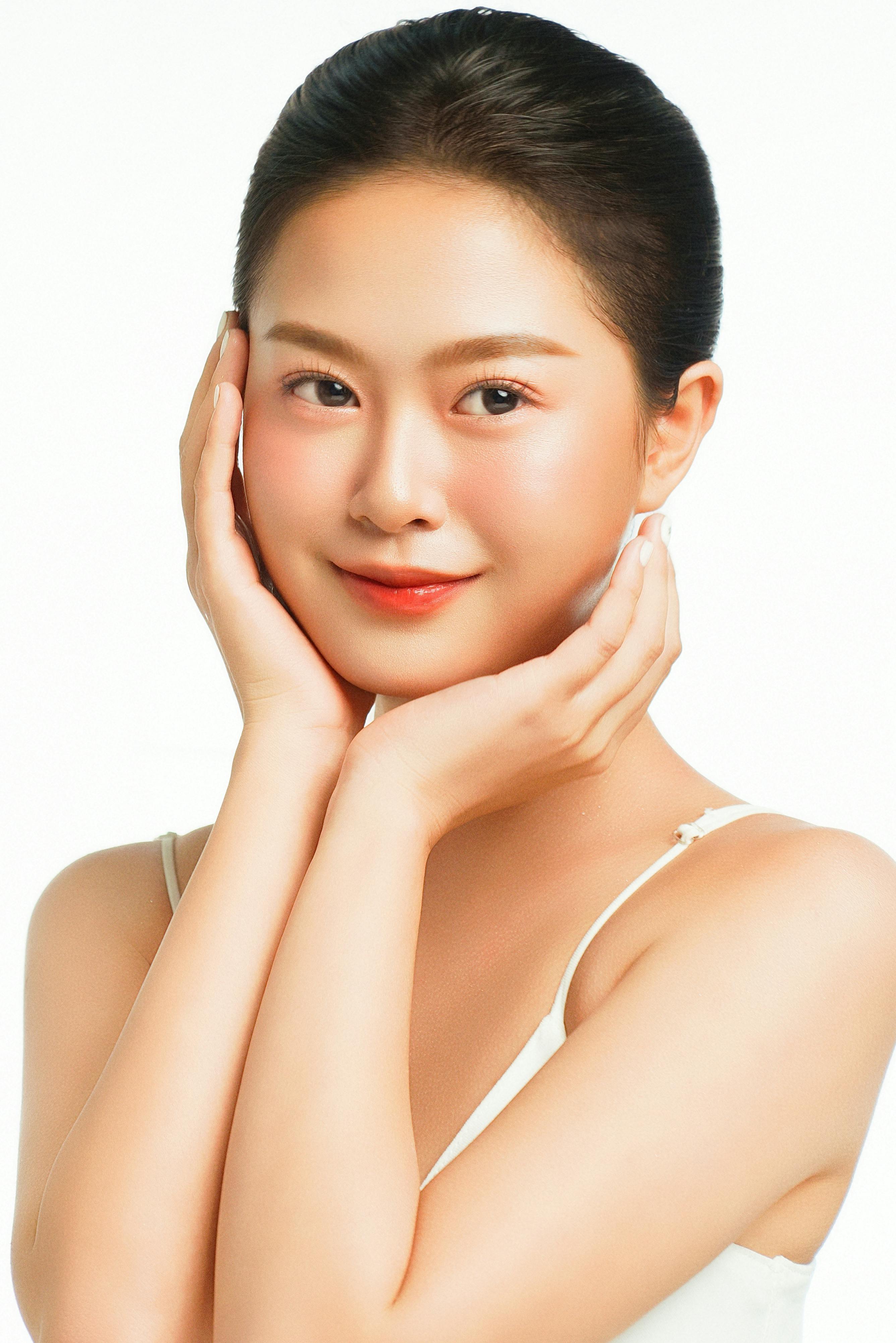 热门轮播：电影海报氛围照